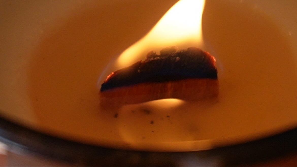 Wooden wick candles